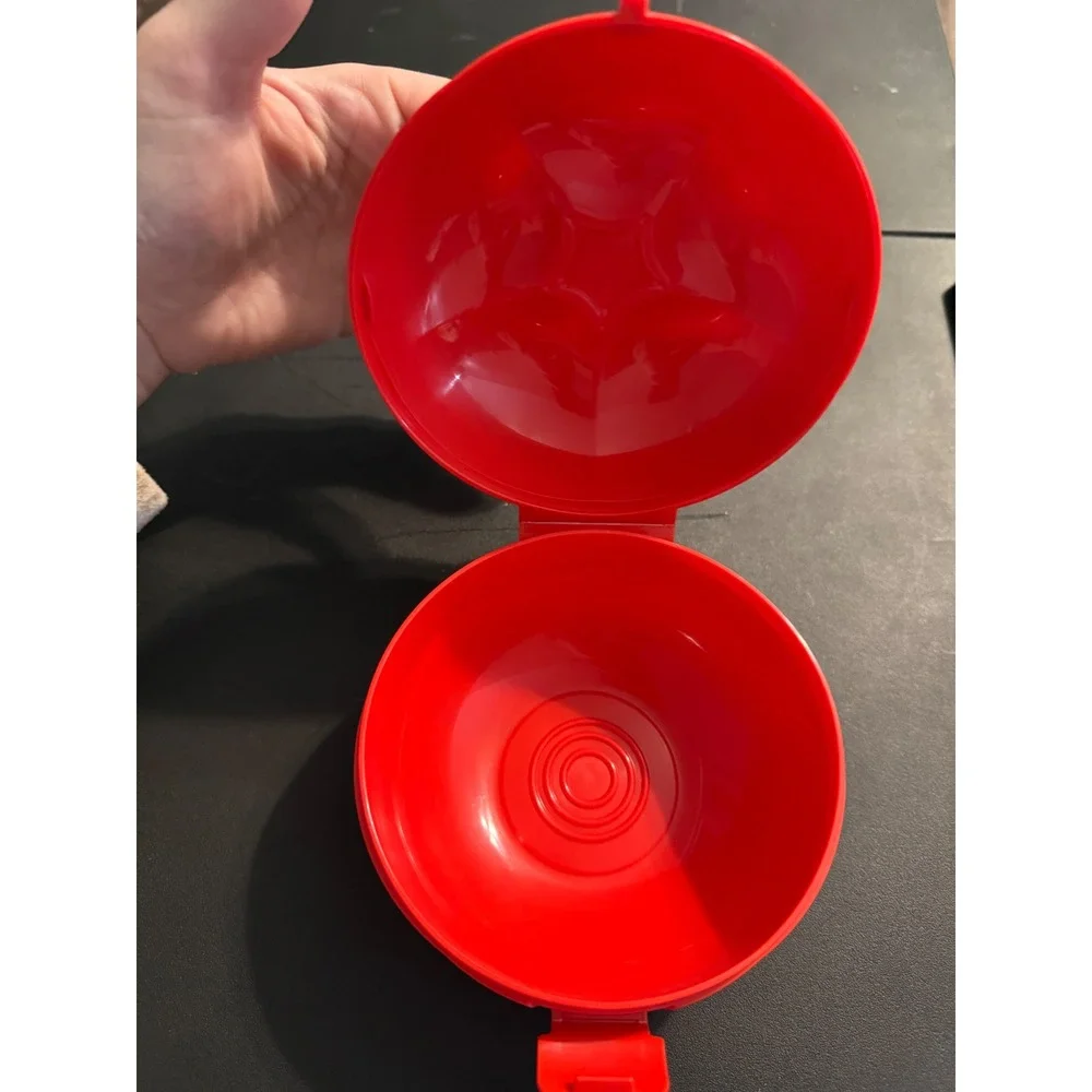 Tupperware Tomato Red Plastic Food Container Storage Lid‎ Kitchen Gadget